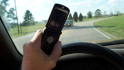 Cât te „costă” utilizarea telefonului sau altor gadgeturi în timpul condusului?